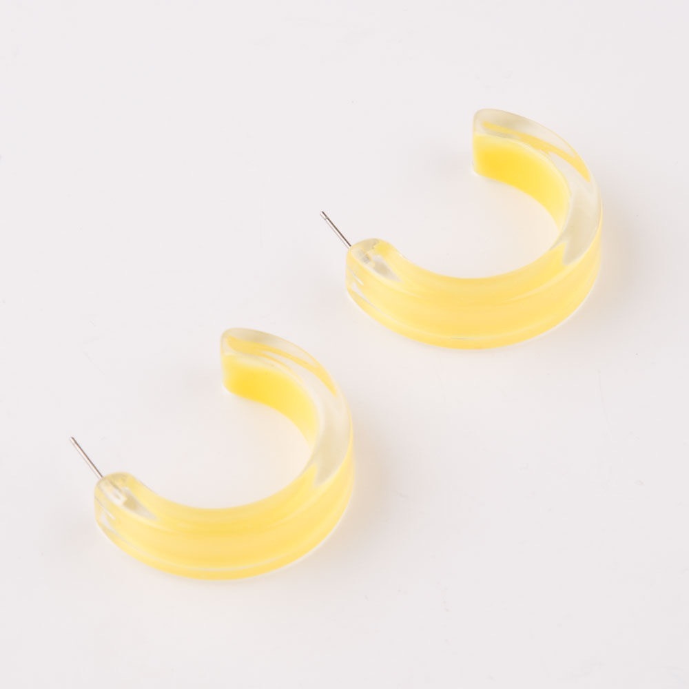 NWT FULL TILT TILLY’S ACRYLIC 3/4” HOOPS!